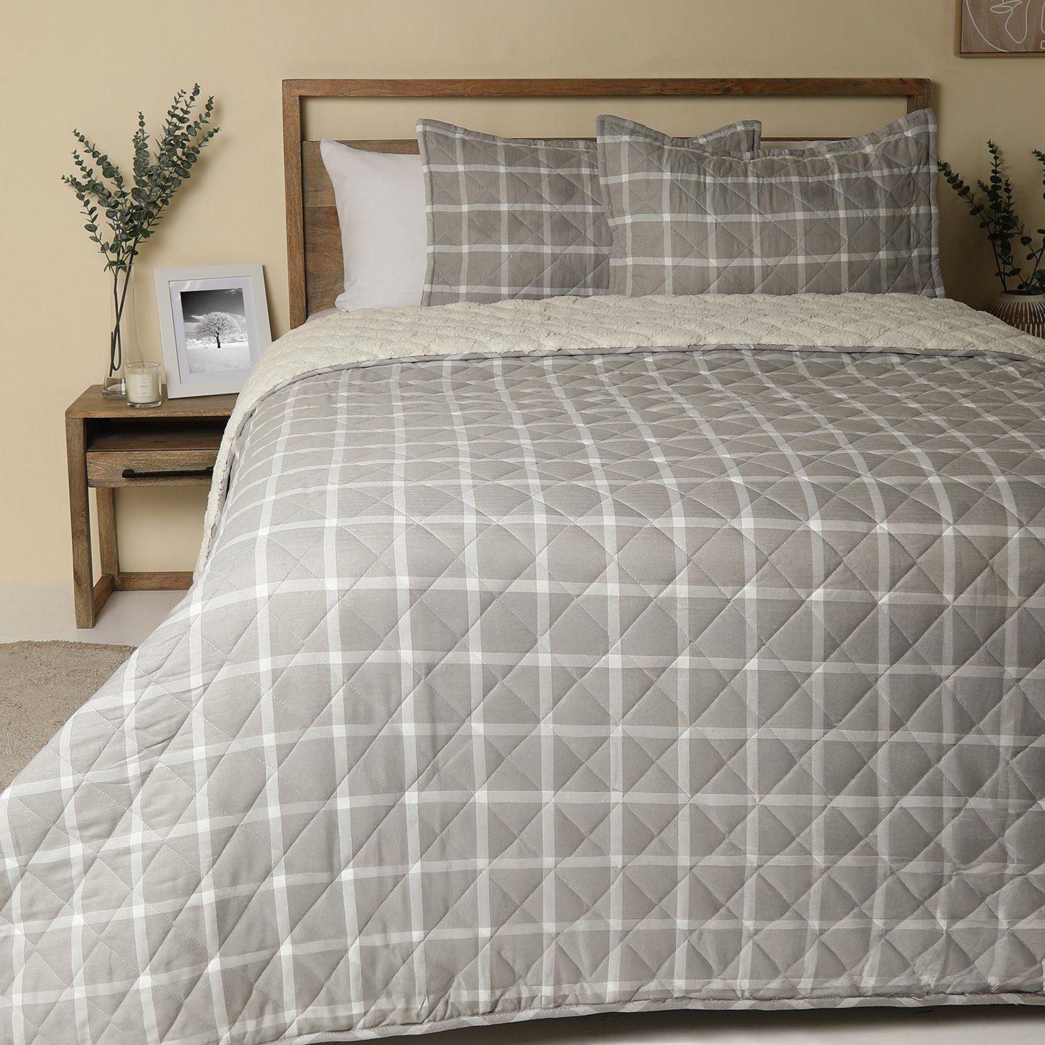 Cubrecama Cuadros Sherpa Basement Home